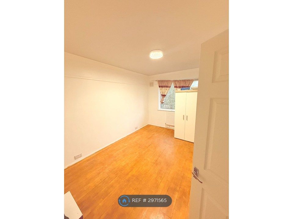 Property photo 1 of 3