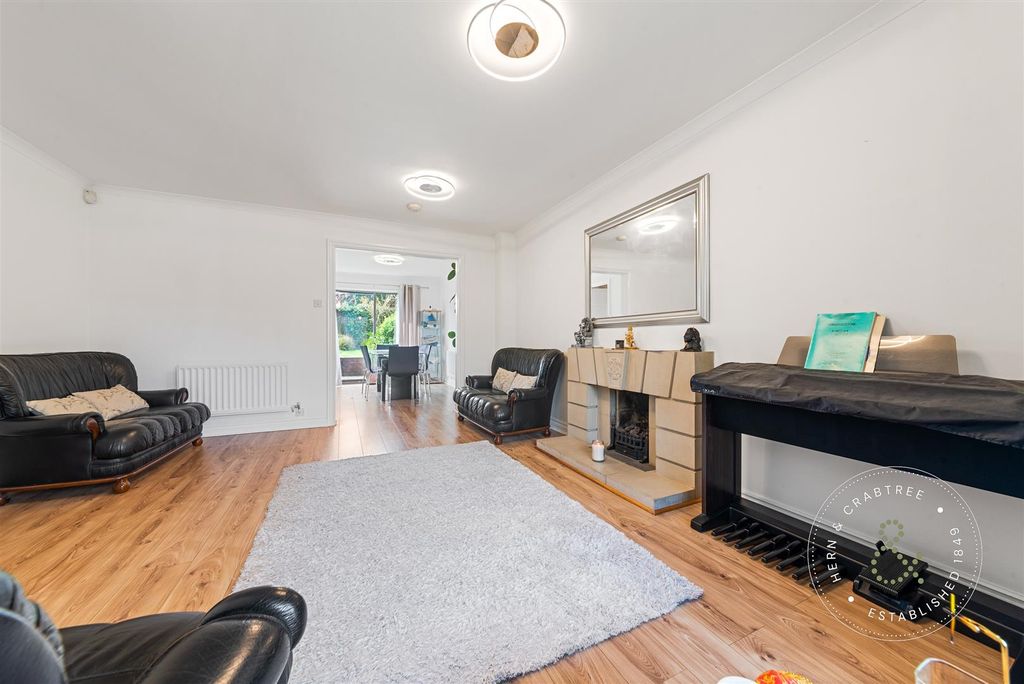 Property photo 3 of 30 Timothy-Rees-Close-21.Jpg