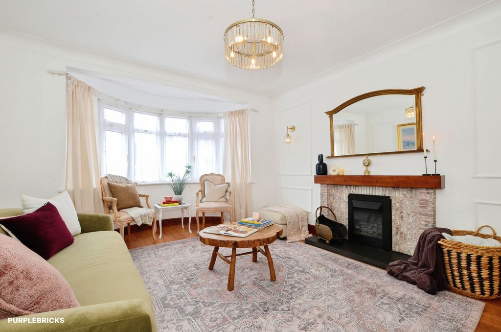 Property photo 1 of 20 Reception Room