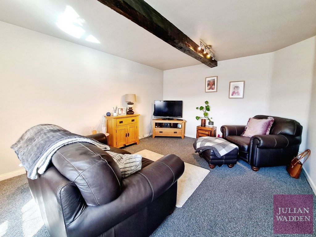Property photo 2 of 12 Picture No. 05