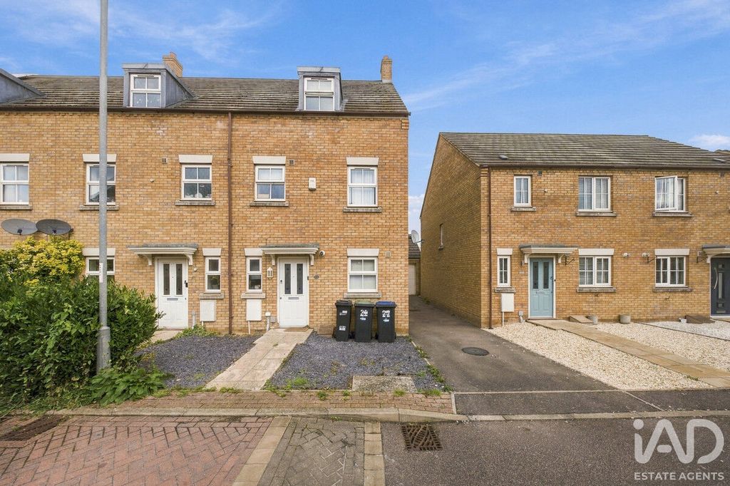 Property photo 1 of 23