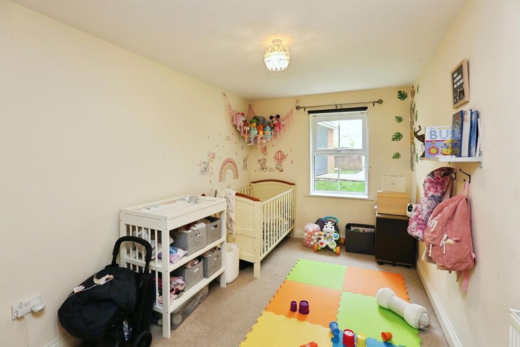 Additional image 13 of 2 bed flat for saleThe Avenue, Fareham PO14