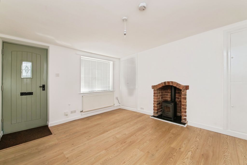 Property photo 3 of 16 Living Room