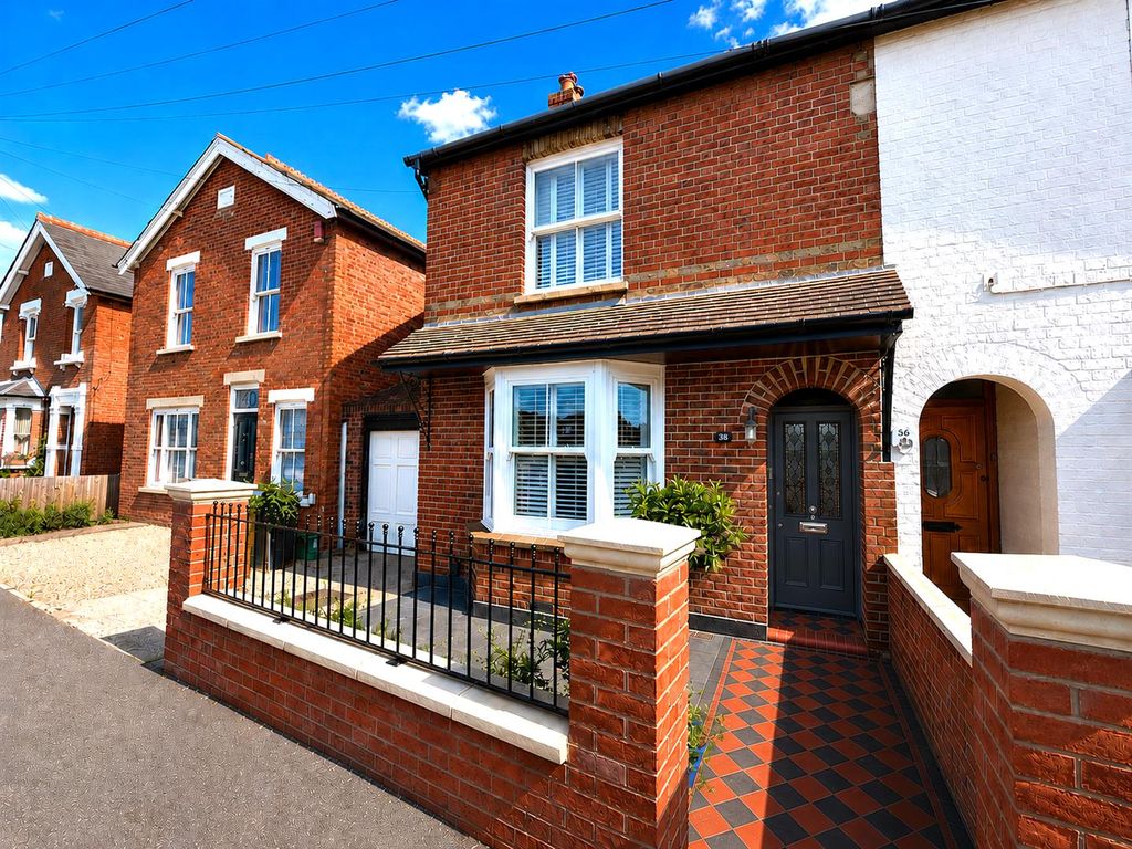 Property photo 1 of 19 New Front Crown Street.Png