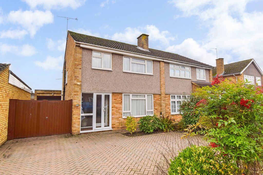 Property photo 1 of 12 External