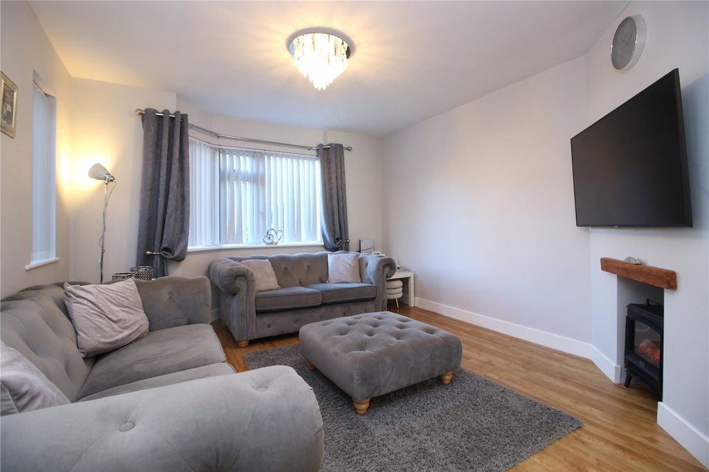 Property photo 2 of 12 Picture No. 13