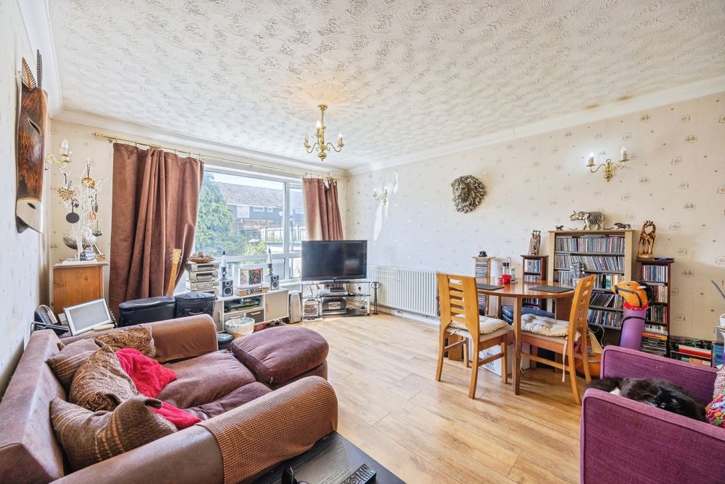Property photo 2 of 13 Pbox-Img.Jpg