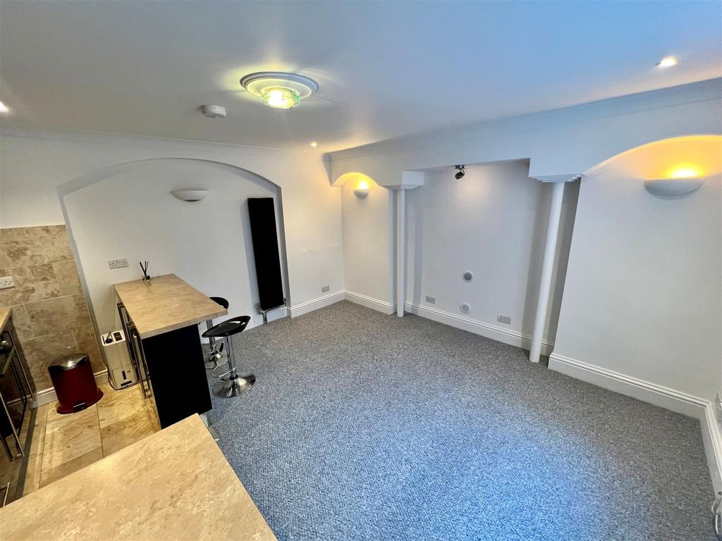 Property photo 3 of 6 3.Jpg