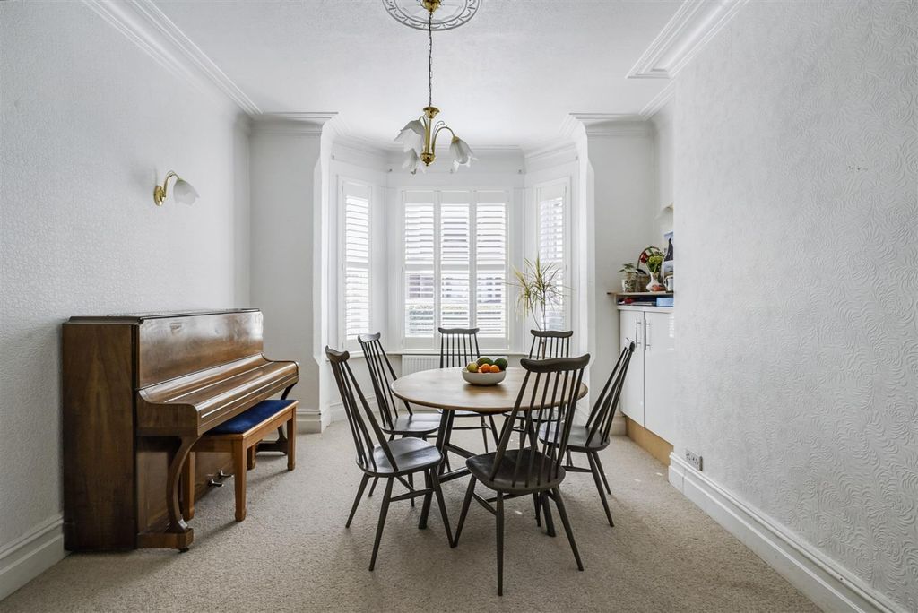 Property photo 3 of 19 Dining Room