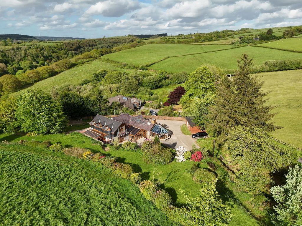 Property photo 1 of 62