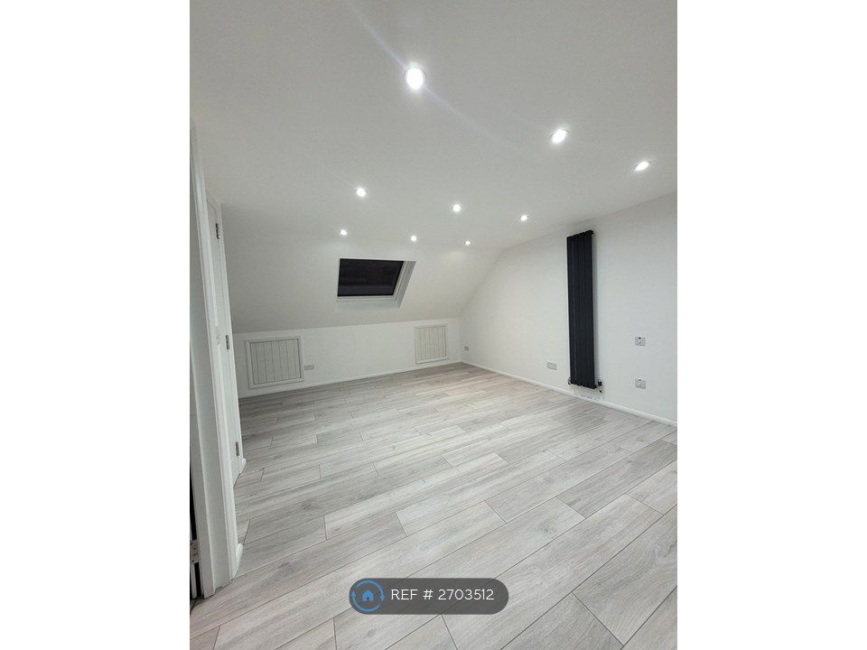 Property photo 3 of 27