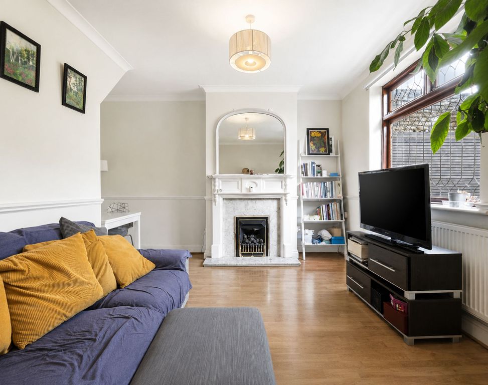 Property photo 3 of 11