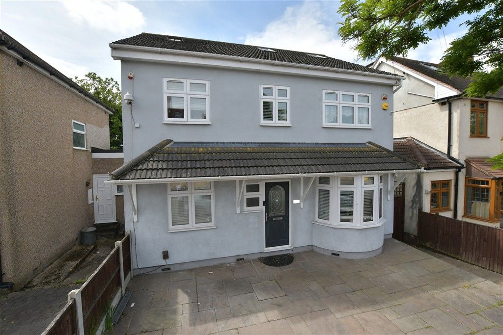 Property photo 1 of 17 Front