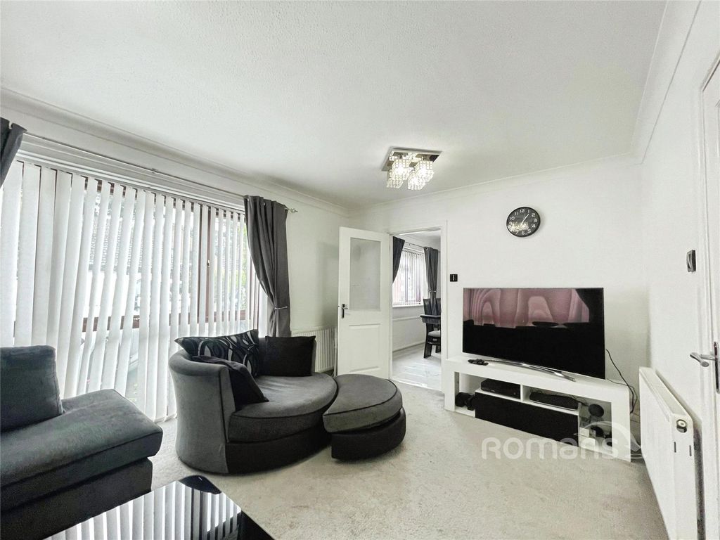 Property photo 3 of 15 Picture No. 08