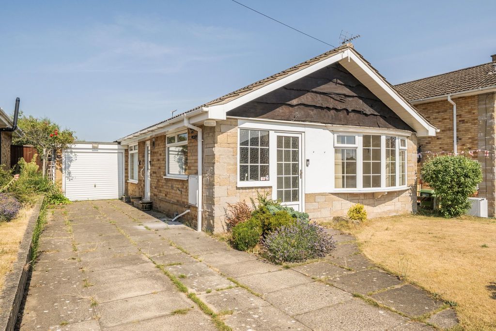Property photo 1 of 12