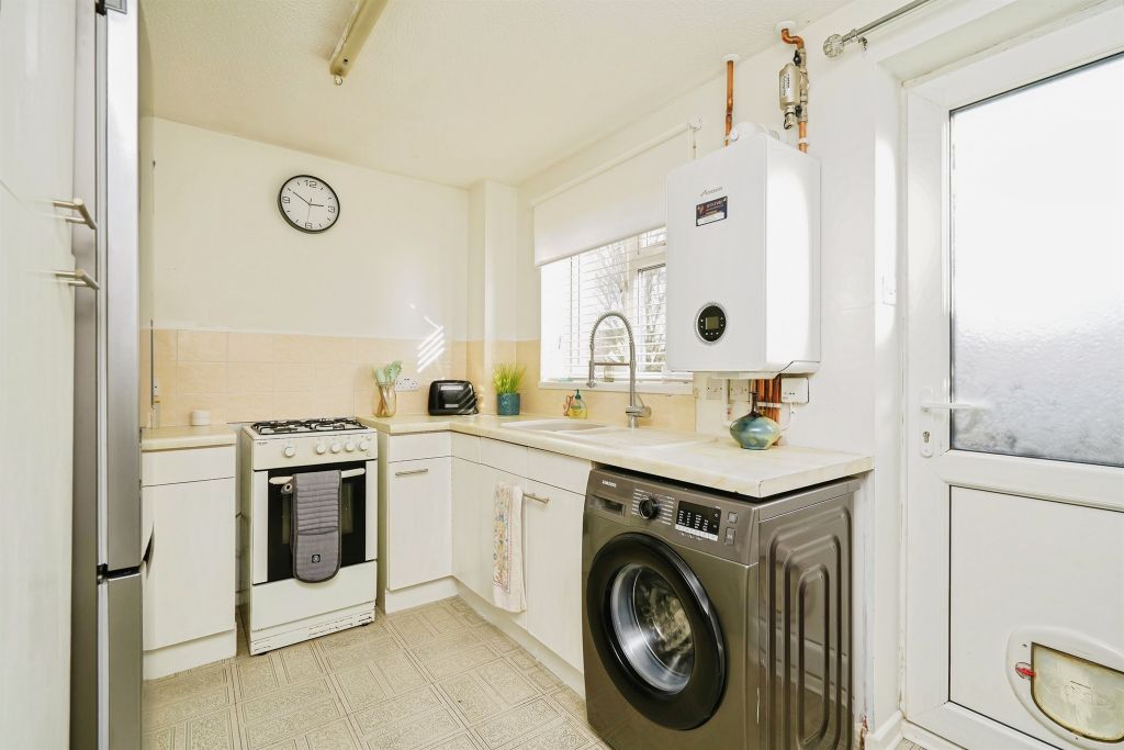 Property photo 3 of 21