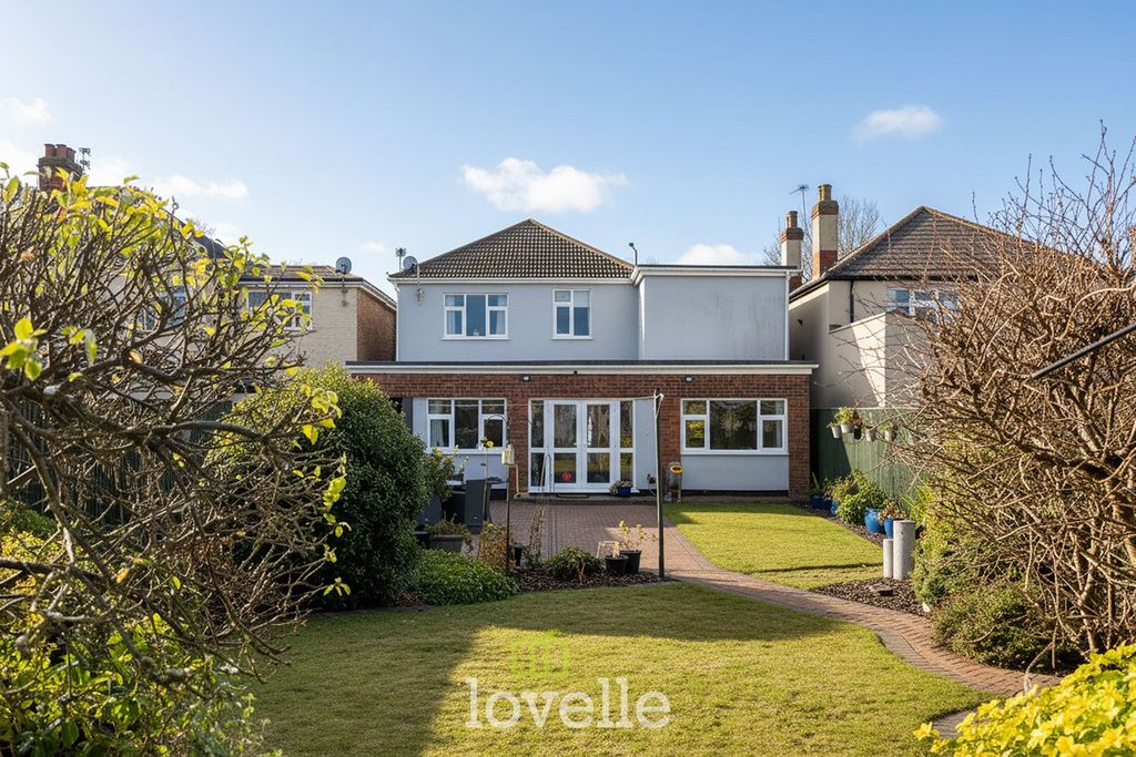 Property photo 2 of 19