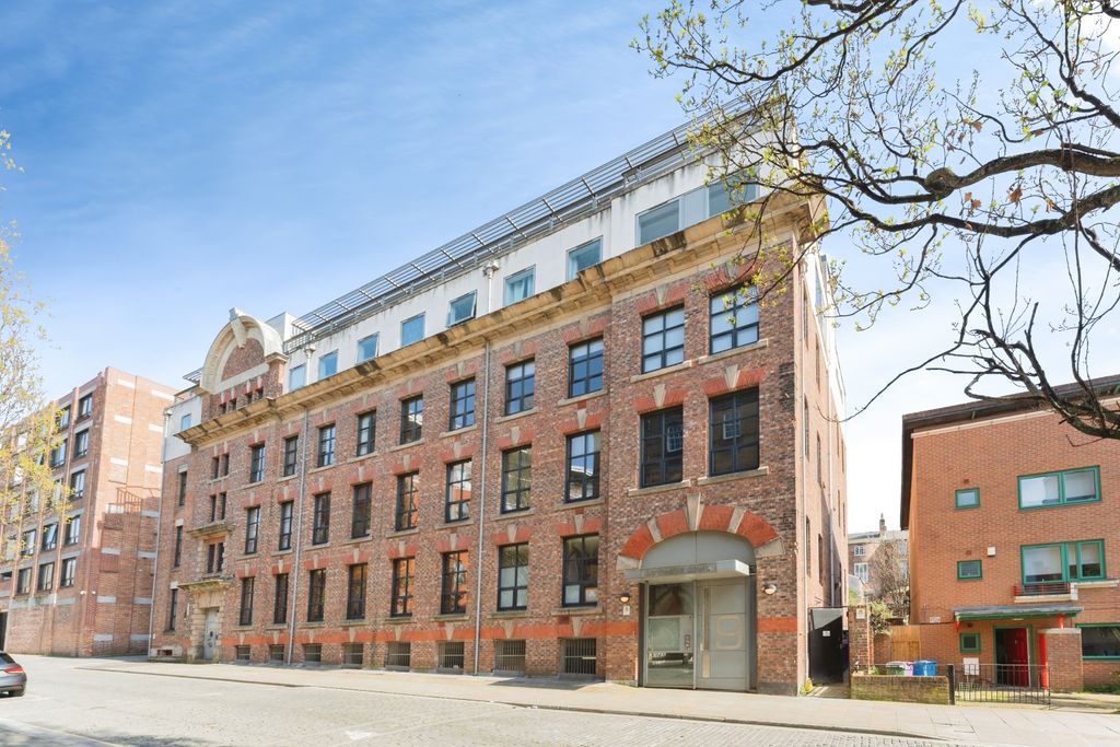 Property photo 2 of 11