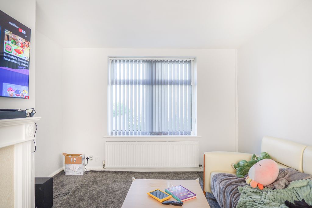 Property photo 3 of 23