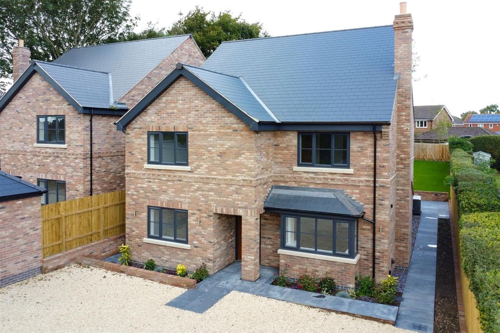 Property photo 1 of 25 Ash House (6).Jpg