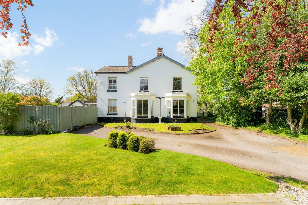 Property photo 2 of 79