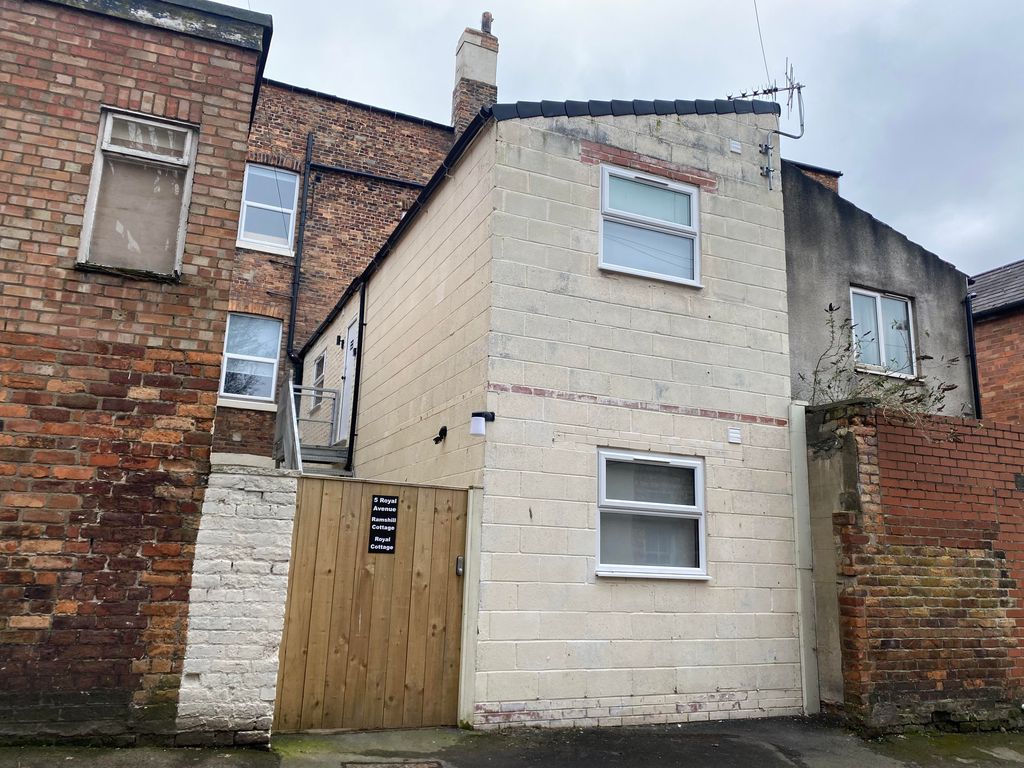 Property photo 1 of 7