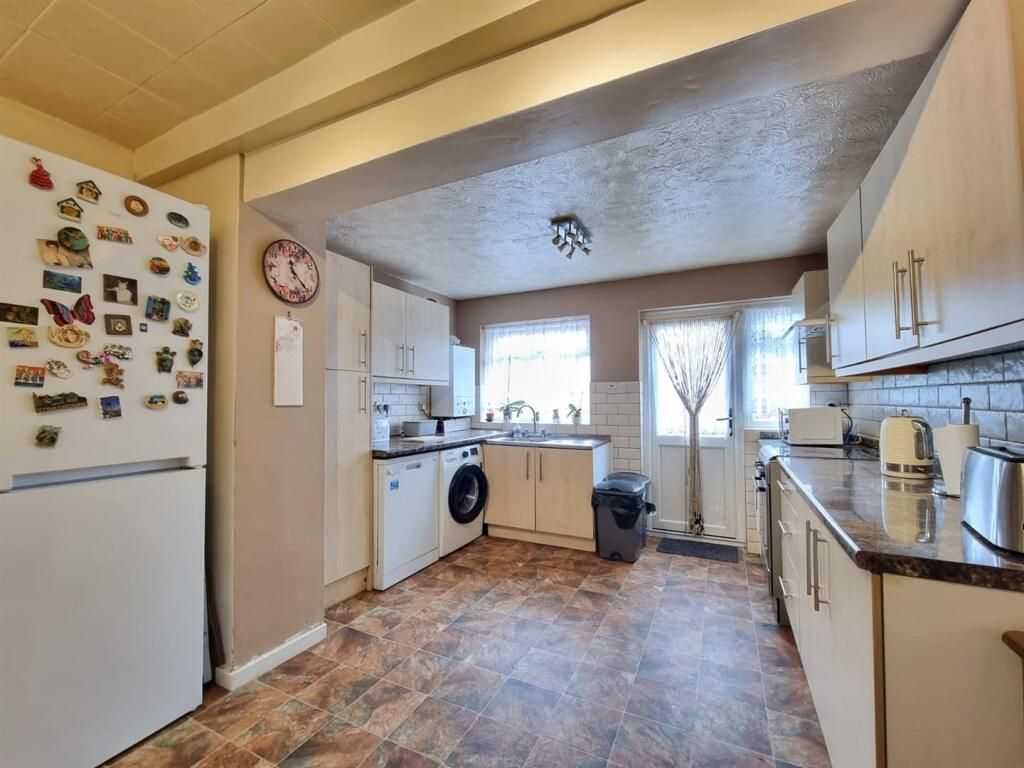 Property photo 3 of 16 Gallery