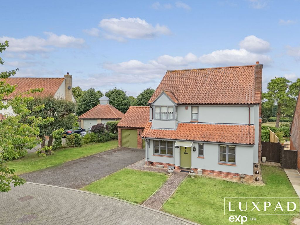 Property photo 3 of 32