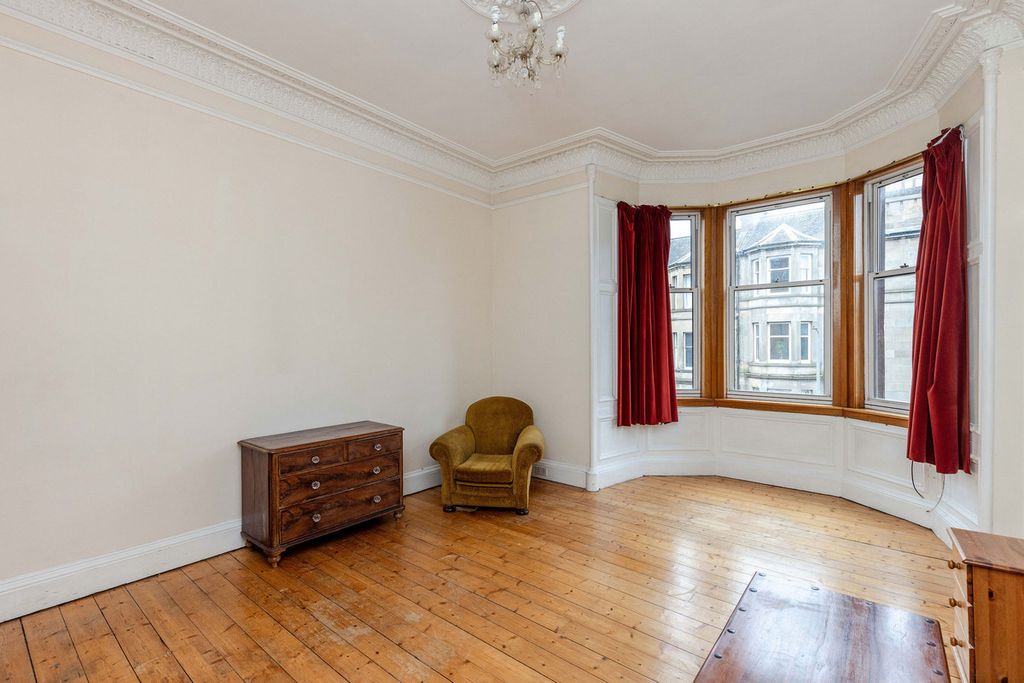 Property photo 3 of 34