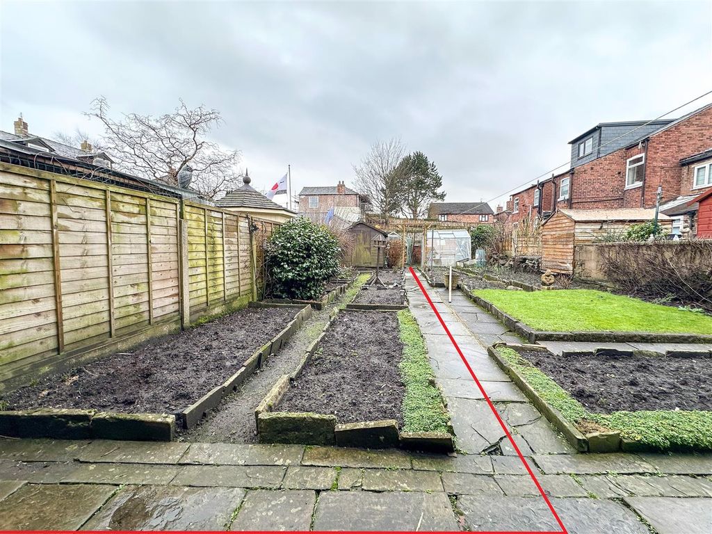 Property photo 2 of 17