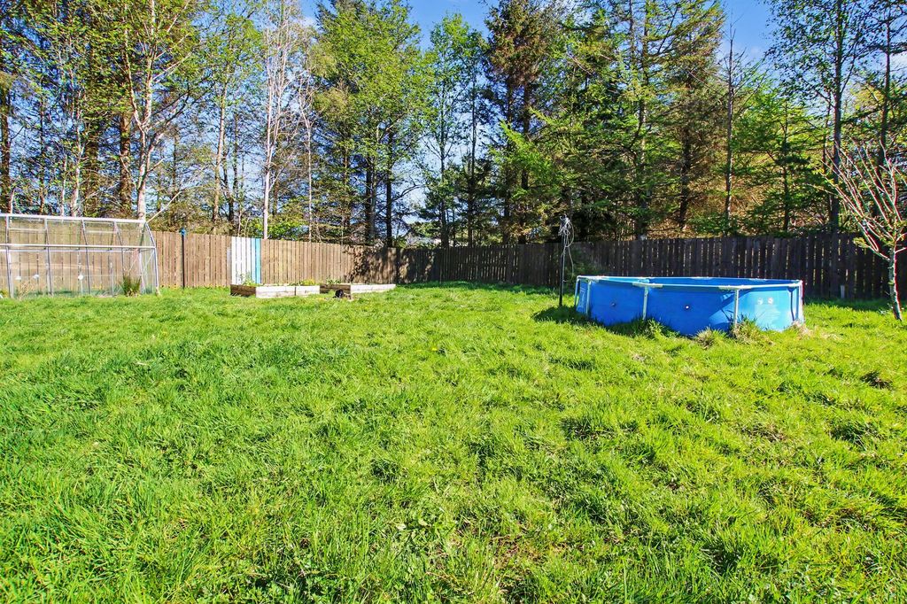 Property photo 2 of 26 Rear Garden