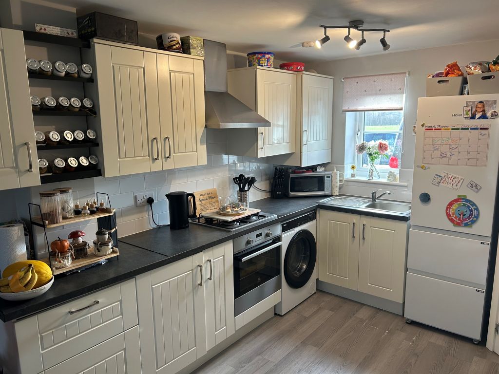 Property photo 2 of 5