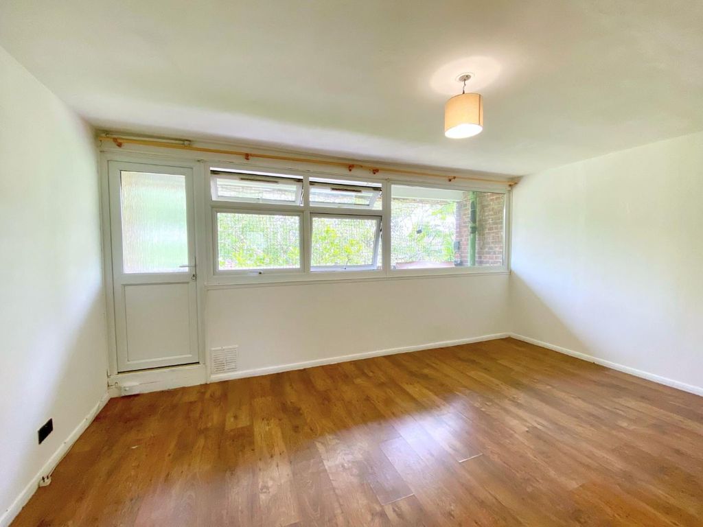 Property photo 2 of 9 Untitled Design (16).Jpg