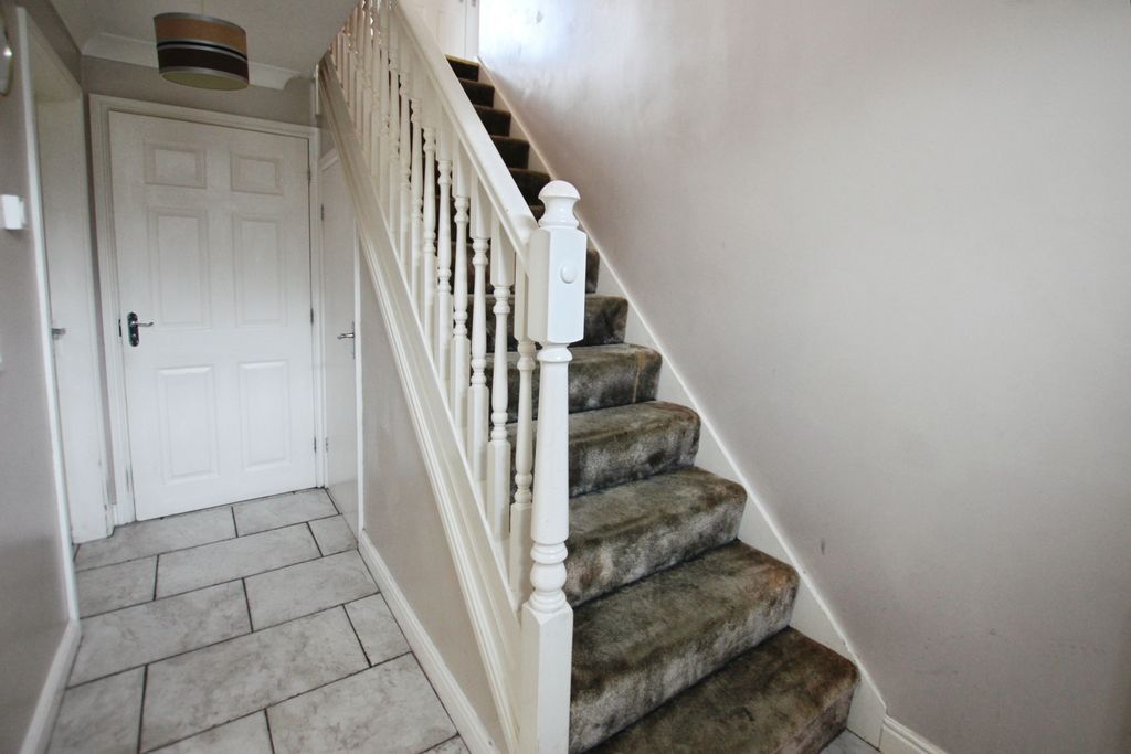 Property photo 3 of 26