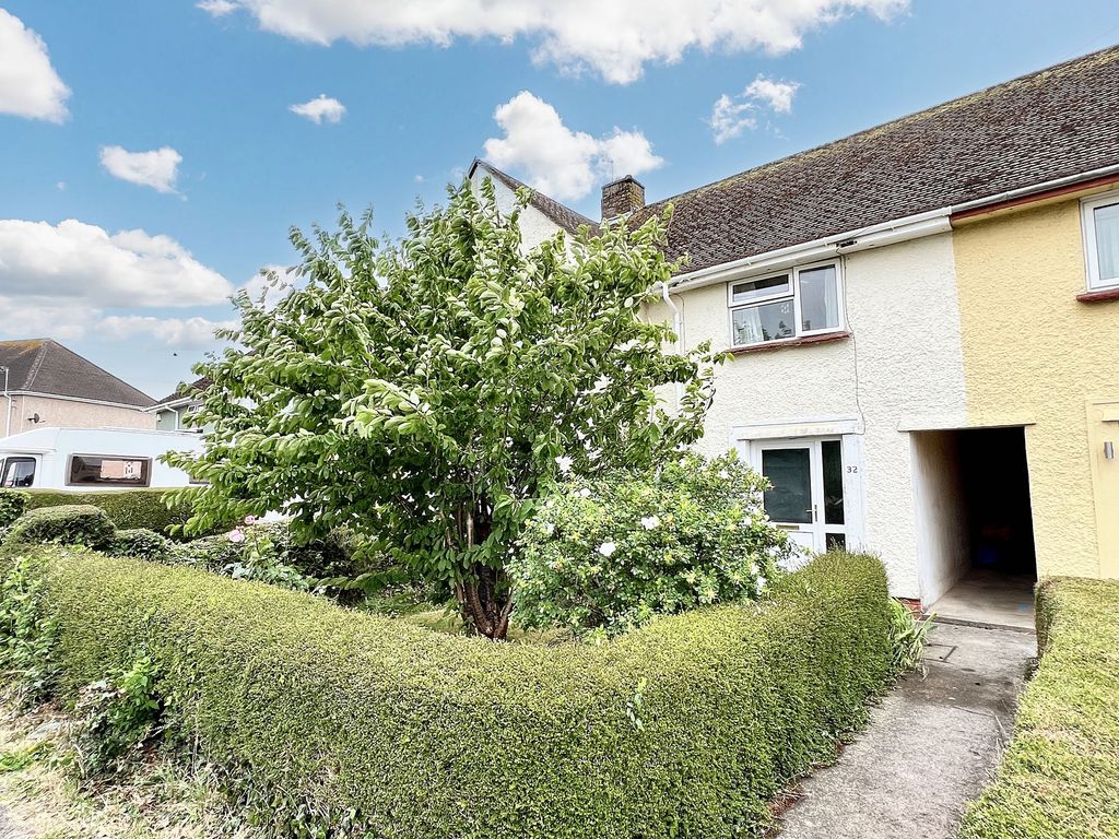 Property photo 2 of 18