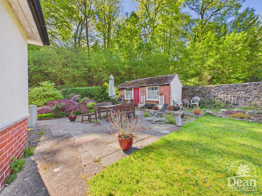 Property photo 3 of 22