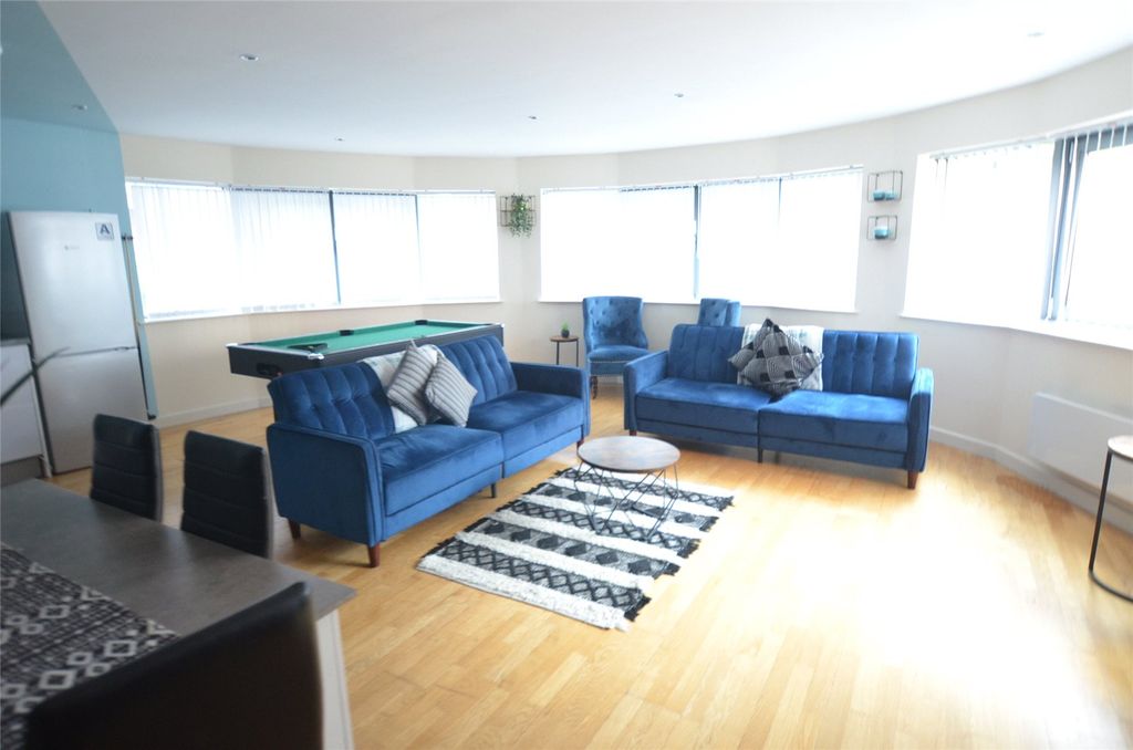 Property photo 3 of 9 Picture No. 04