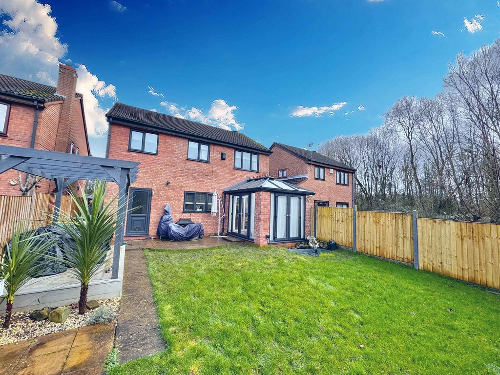 Property photo 2 of 33