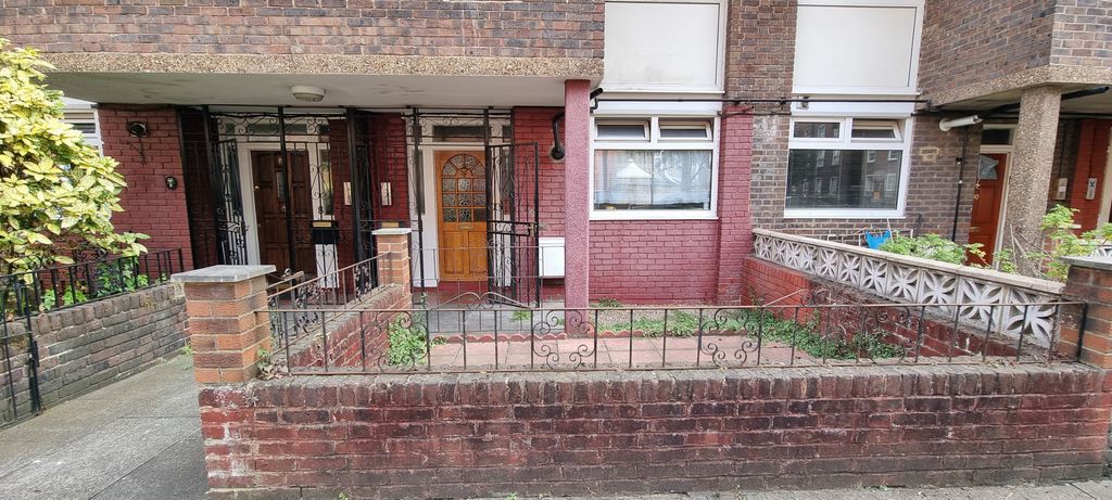 Property photo 1 of 32