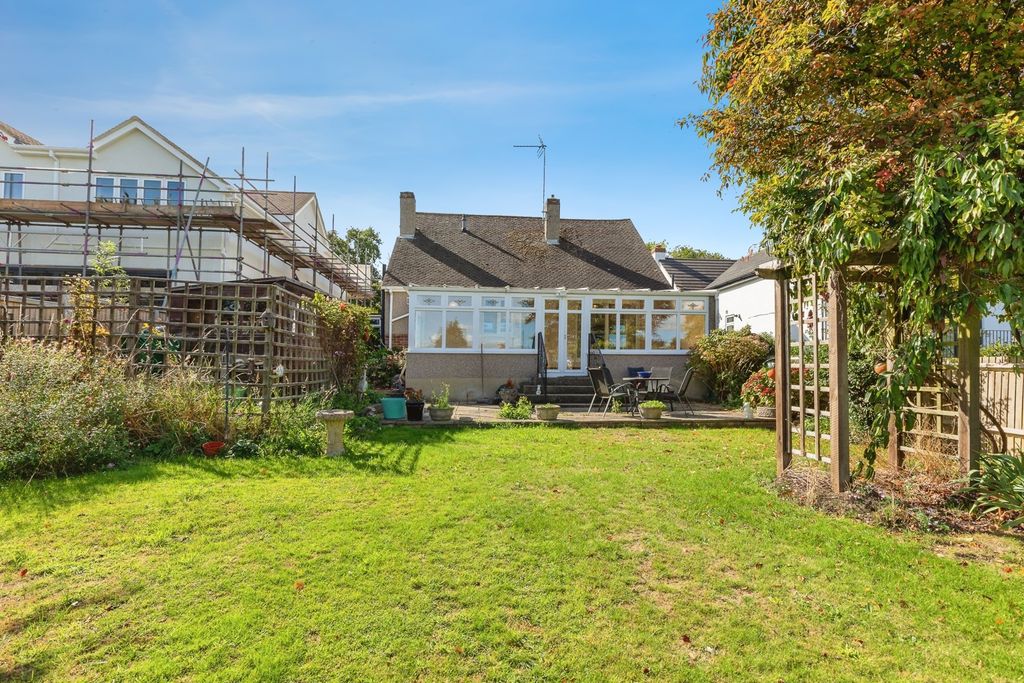 Property photo 2 of 19 Photo