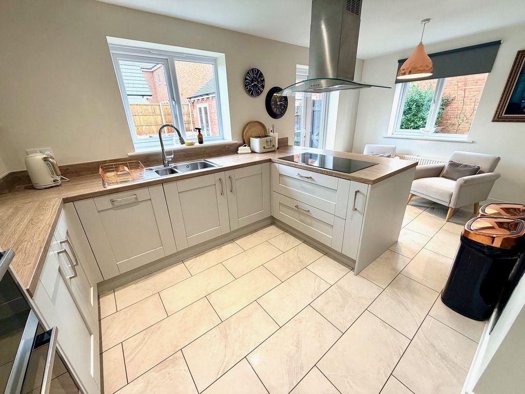 Property photo 3 of 30