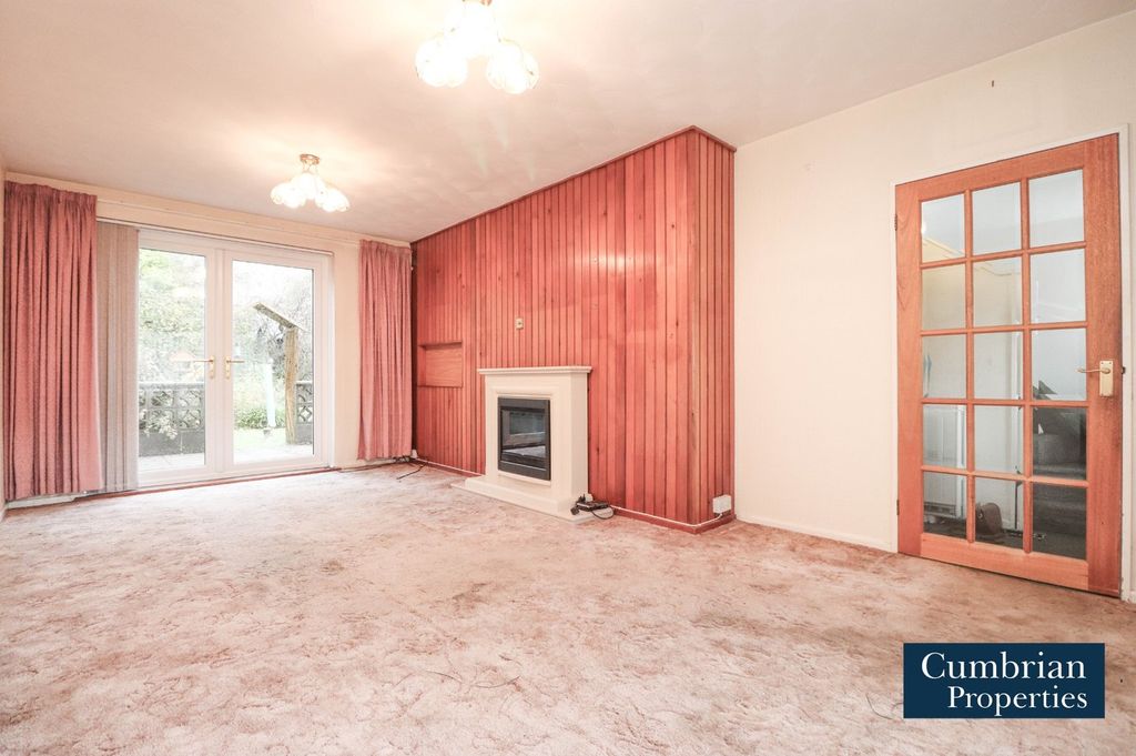 Property photo 2 of 12 Dining Lounge