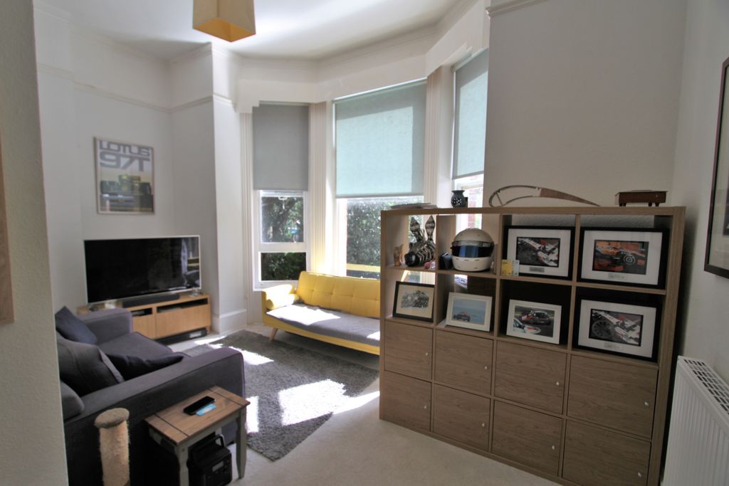 Property photo 3 of 7