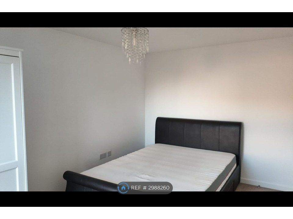 Property photo 1 of 2