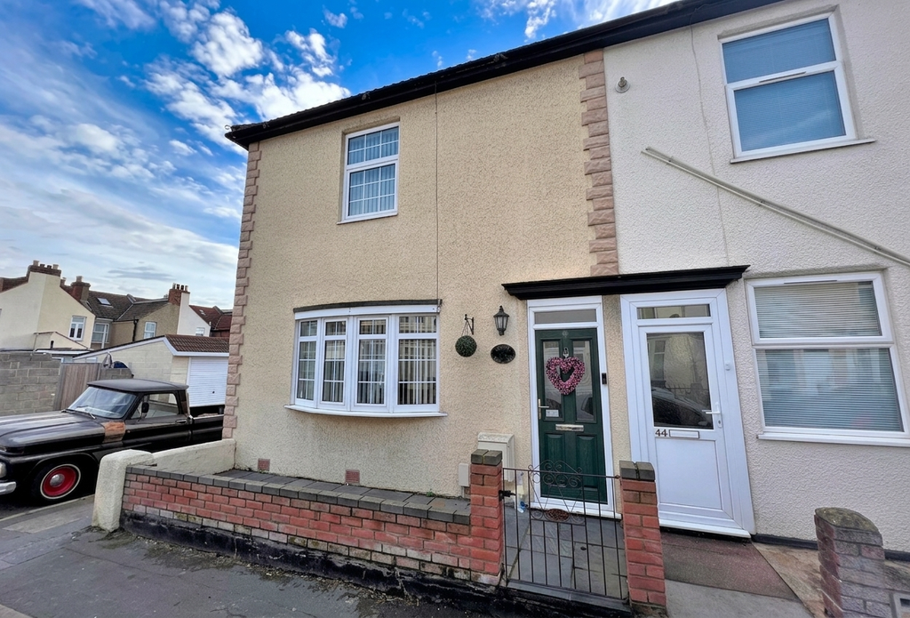 Property photo 1 of 11