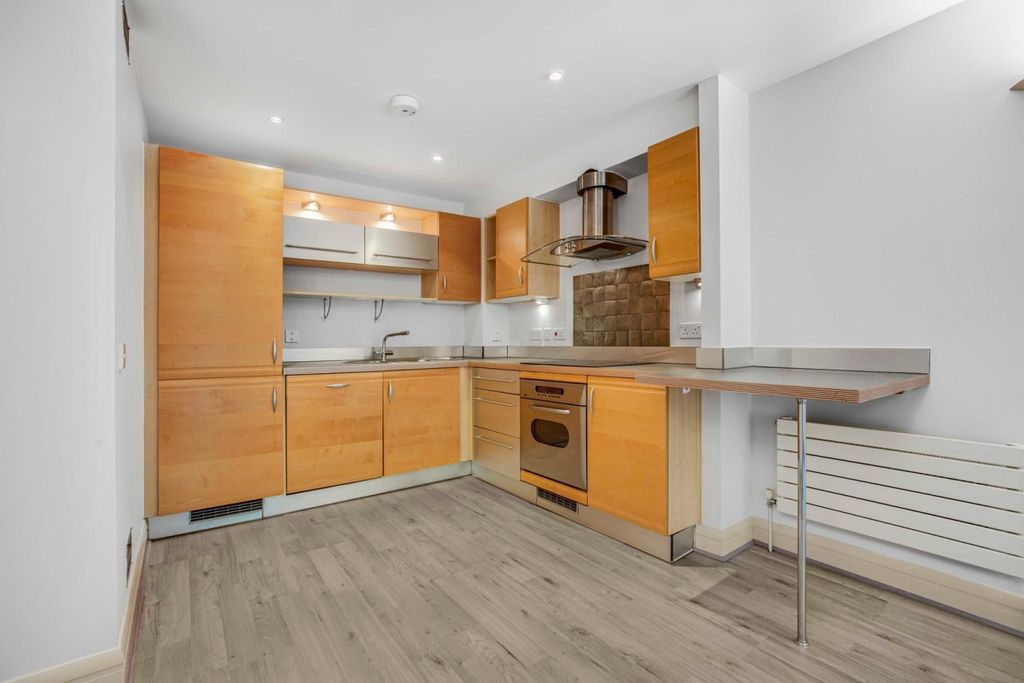 Property photo 2 of 14 Kfh-_18_Matiere_Plac