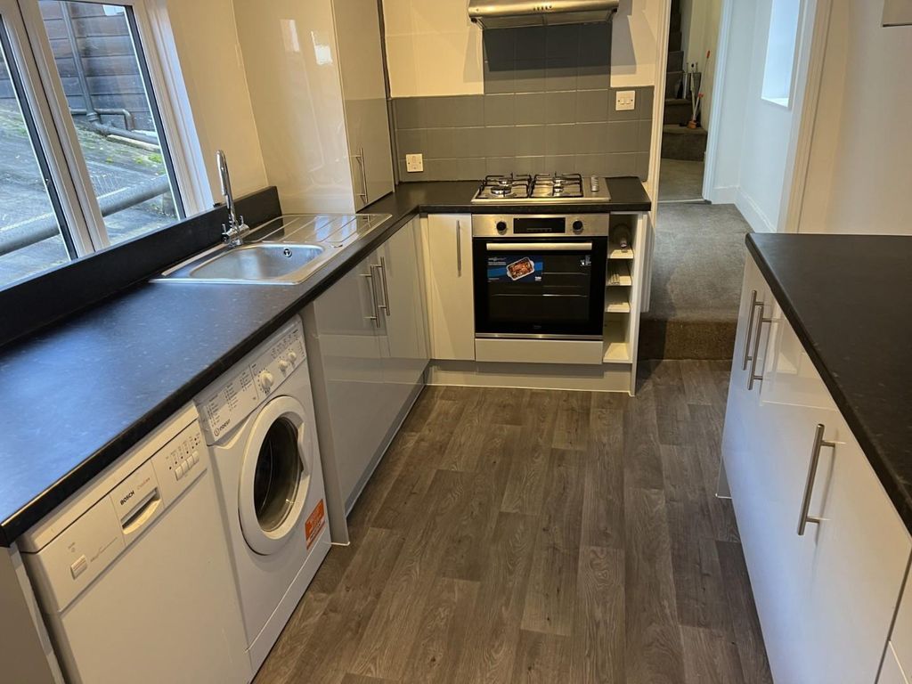 Property photo 2 of 11 31A 11.Jpg