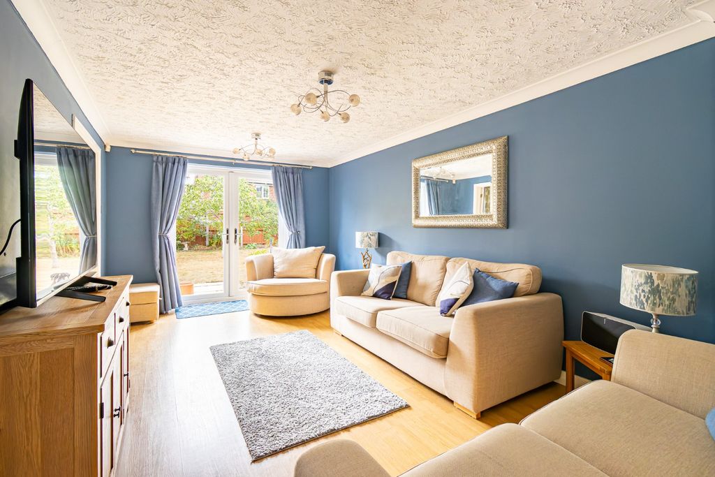 Property photo 2 of 28 5350233