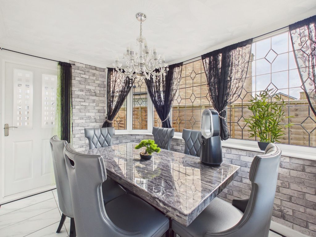 Property photo 3 of 17 5211168