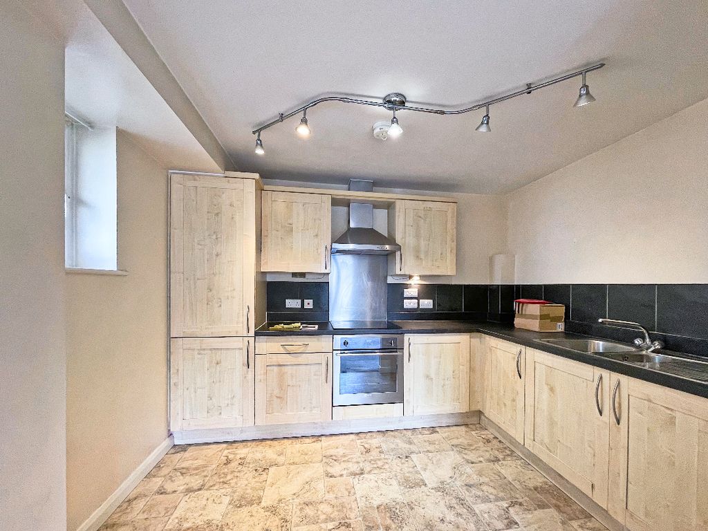 Property photo 3 of 9 3